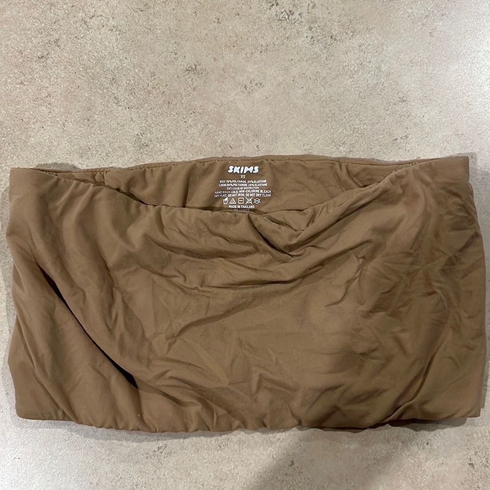 Skims bandeau top size xs new 🤍